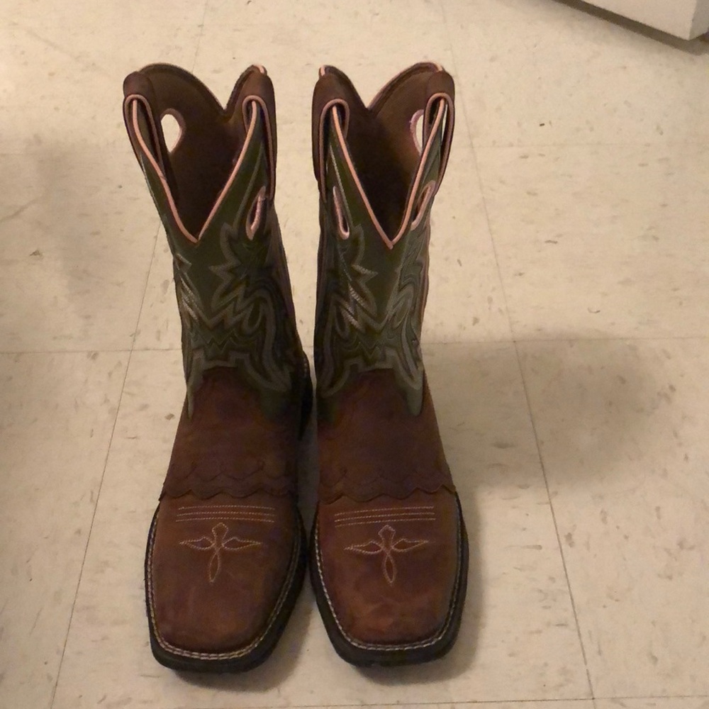 SOLD!!!! Durango boots